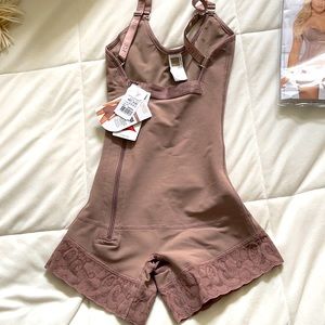 Ann Chery shape wear XS